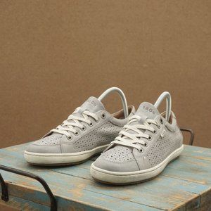 Taos Sneaker